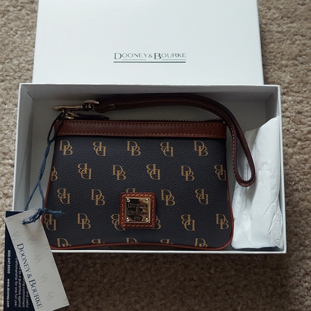 Dooney and Bourke Brown Tmoro Wristlet NWT